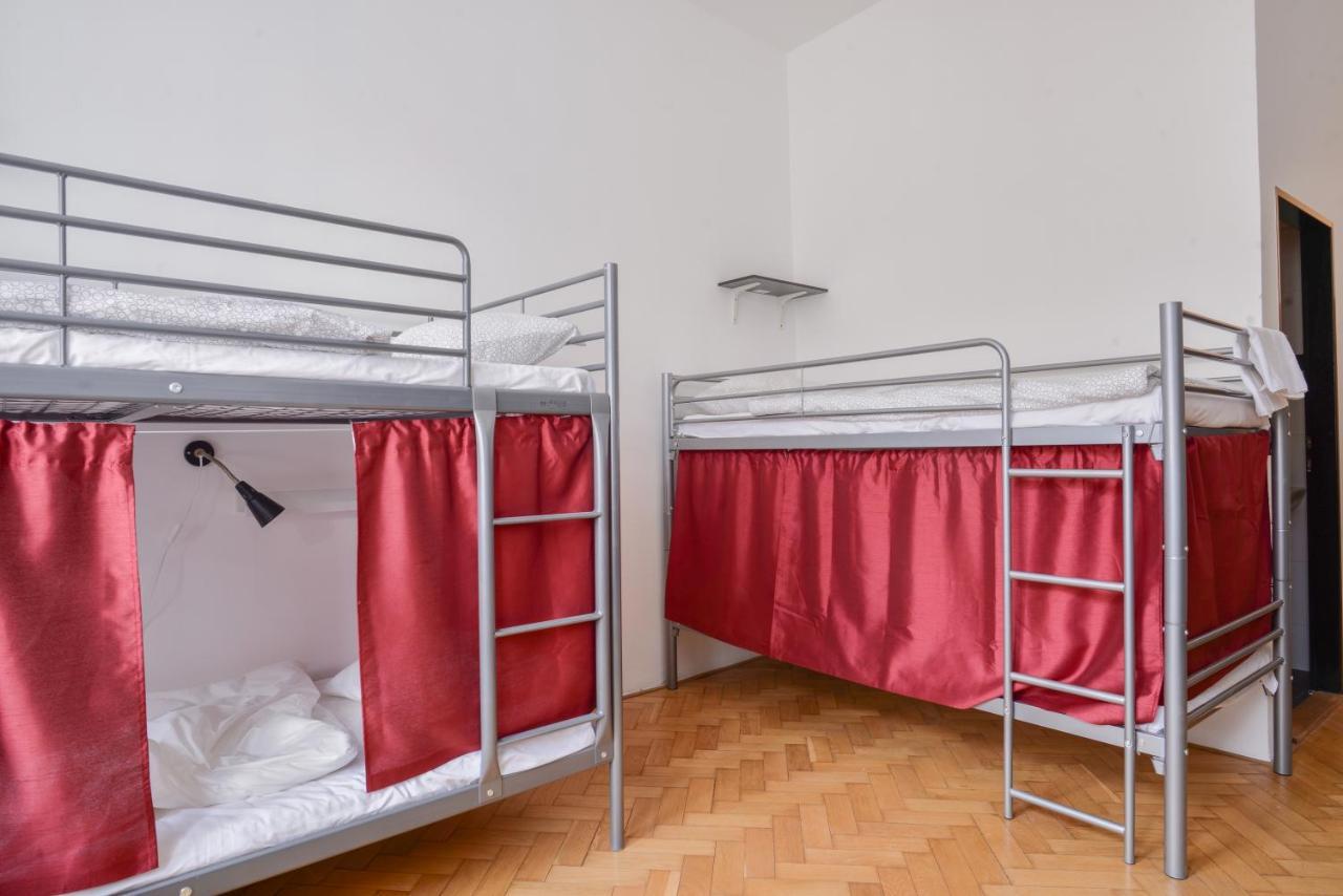 Globe Hostel Prague Adults Only المظهر الخارجي الصورة