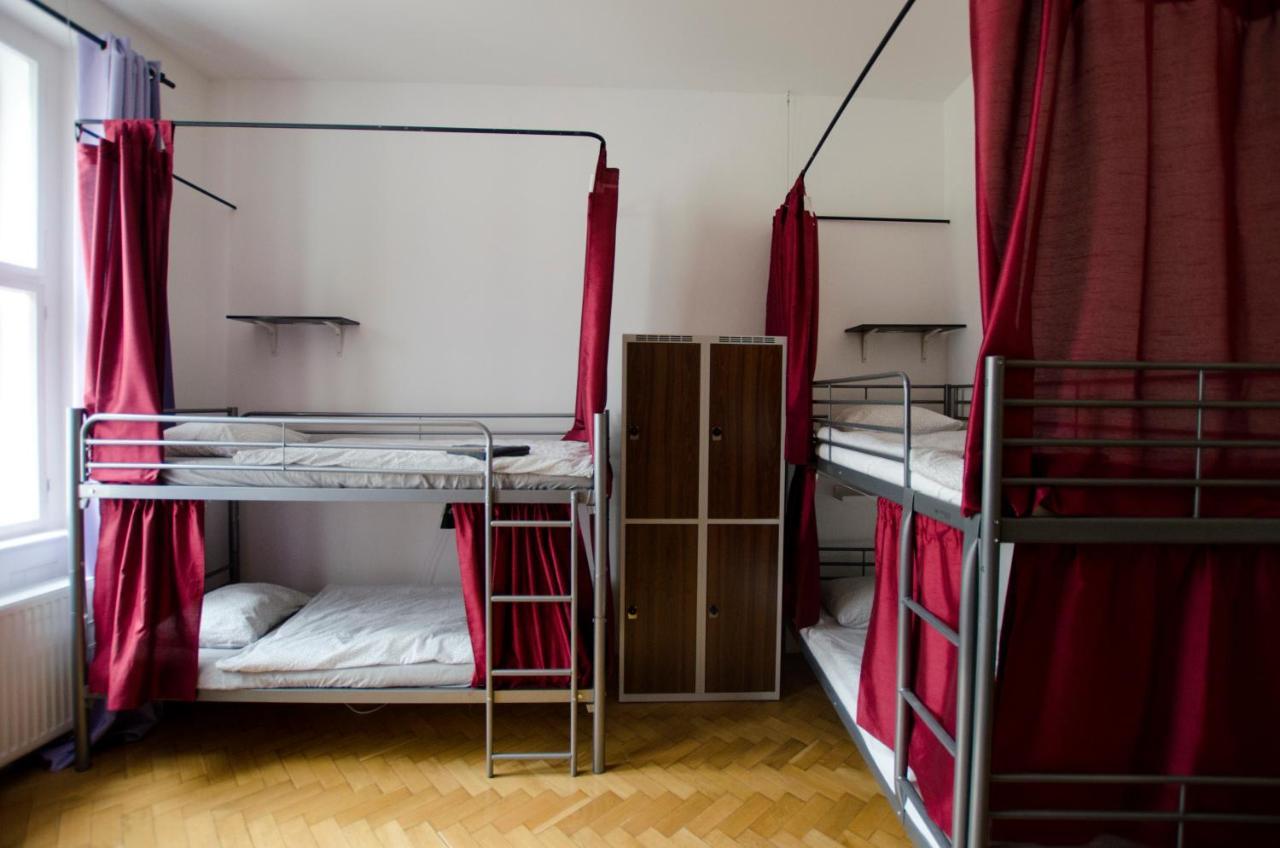 Globe Hostel Prague Adults Only المظهر الخارجي الصورة