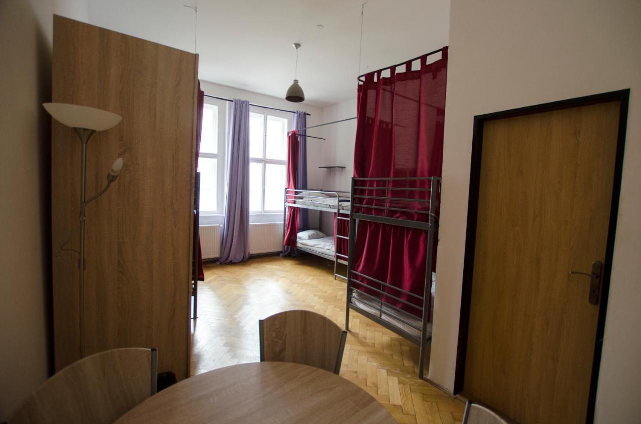 Globe Hostel Prague Adults Only المظهر الخارجي الصورة