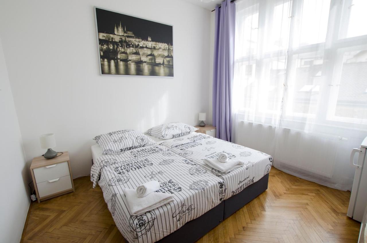 Globe Hostel Prague Adults Only المظهر الخارجي الصورة