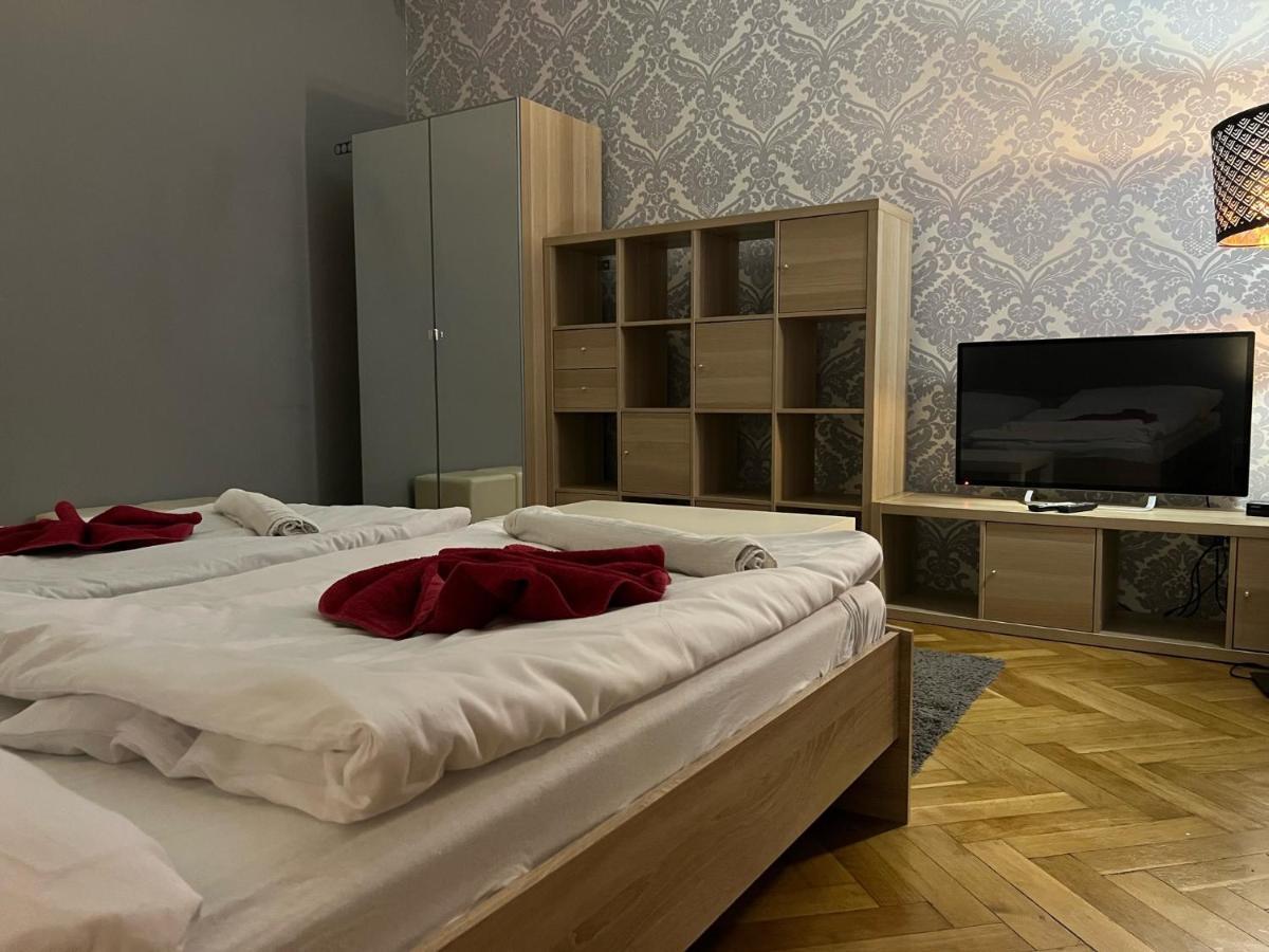 Globe Hostel Prague Adults Only المظهر الخارجي الصورة